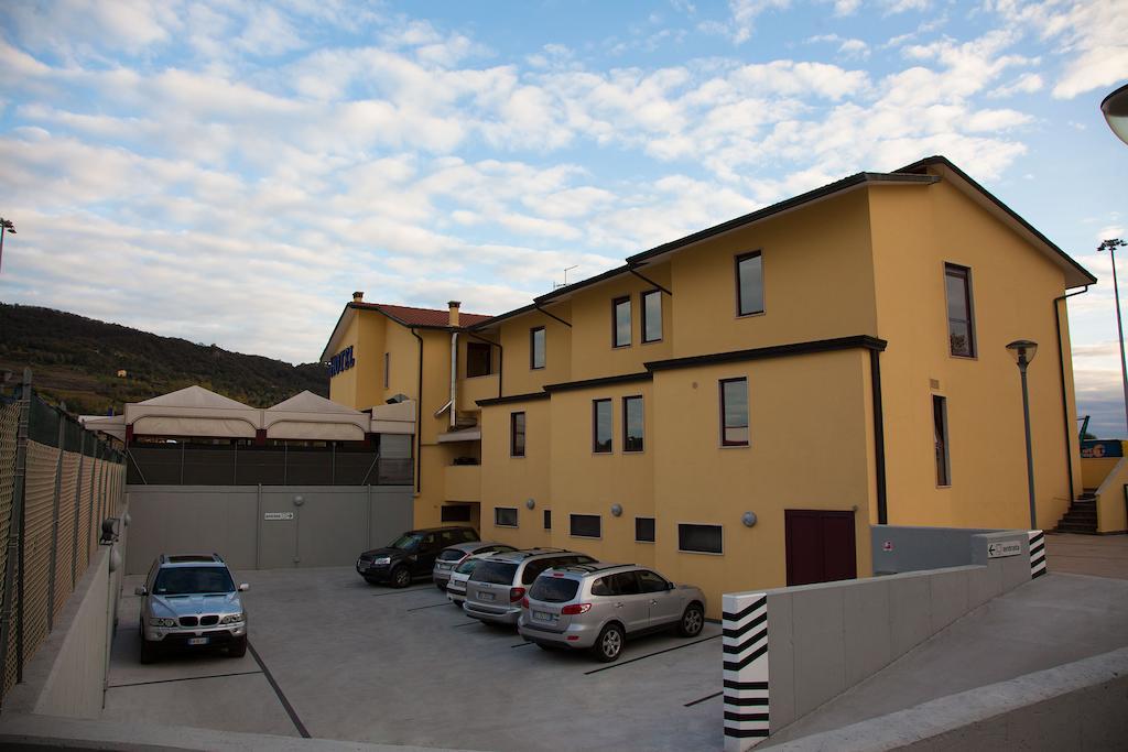 Felix Hotel Montecchio Maggiore Buitenkant foto